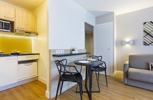 Grenelle Apartment | Citadines Tour Eiffel Paris