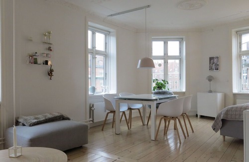 Vesterbro Apartment | City Apartment in Copenhagen with 1 bedrooms sleeps 4