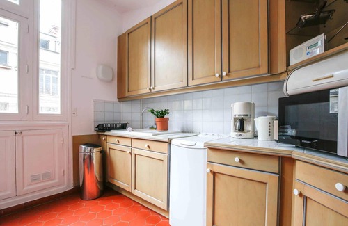 Quartier de l'Ecole-Militaire Apartment | Classic Comfort, by Veeve