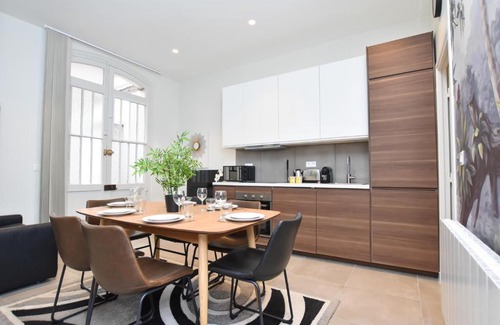 Saint-Vincent-de-Paul Apartment | CMG - Gare de l'Est - Marché Saint Pierre