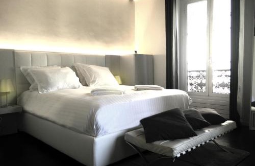 Odeon Apartment | Conde Chic Studio