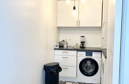 Villemomble Apartment | Cosy 2-room apartment downtown, 1 minute from the train station