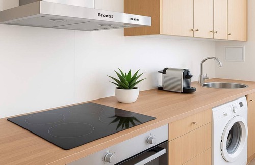 Saint-Lambert Apartment | Cosy Hideaway with lift near Montparnasse for 5