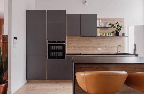 Prince–Marmottan Apartment | Eyes Towards the Eiffel, by Veeve