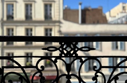 17th Arrondissement Apartment | Family apartment in Paris, close to attractions