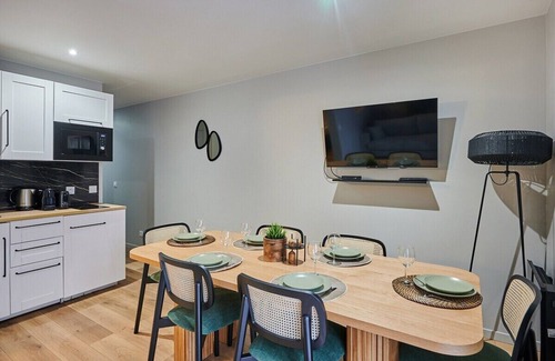 Quartier de la Porte-Saint-Denis Apartment | FAUBOURG SAINT DENIS 99