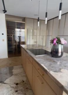Porte-Dauphine Apartment | Foch