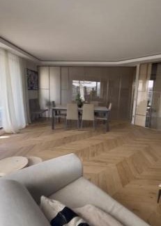Porte-Dauphine Apartment | Foch