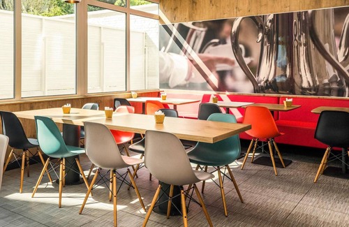 Billancourt–Rives de Seine Hotel | 13 m² Hotel ∙ 127 guests