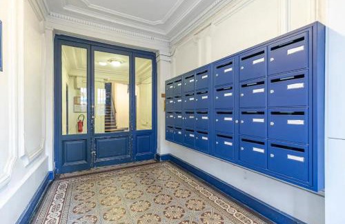 Saint-Vincent-de-Paul Apartment | Gare du Nord Confortable pied à terre avec patio