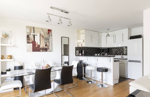 Billancourt–Rives de Seine Apartment | GuestReady - Lovely Apt with Terrace in Boulogne
