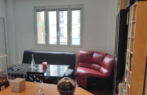 Vanves Hostel | Hakuna Matata Guest House