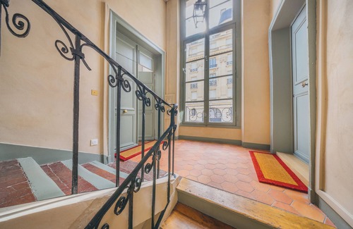 Saint-Thomas-d'Aquin Apartment | Historical apartment 3BR/3.5BA close to the river in the 7th