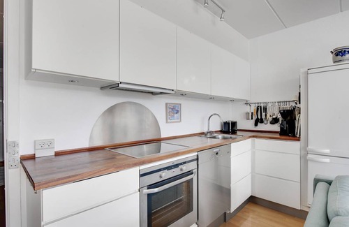 Frederiksberg C Apartment | Hyggelig Apartment with a Balcony in Fancy Frederiksberg