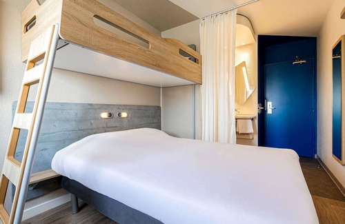 Le Kremlin-Bicetre Hotel | ibis budget Paris Porte d' Italie Ouest