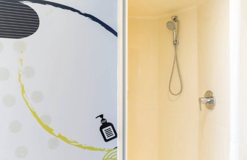 Charonne Hotel | ibis budget Paris Porte de Vincennes