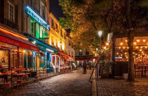 Montmartre Apartment | In the Heart of Montmartre