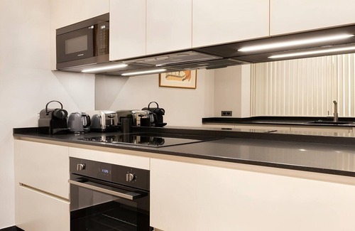 Saint-Thomas-d'Aquin Apartment | L’Appartement Bon Marché – A Saint-Germain Luxury Escape