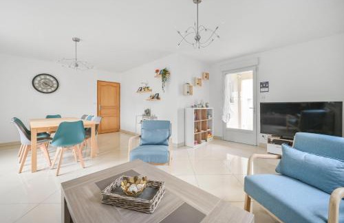 Champigny-sur-Marne House | La Coquette - Maison 10p - Paris & Disney