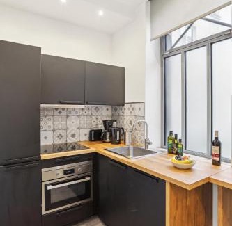 Arsenal Apartment | Lavie Maison - Charm in Marais