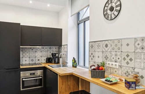 Arsenal House | Lavie Maison: House in the Marais - Family