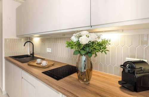 Arsenal Apartment | Le Marais - Fully refurnished flat with lift