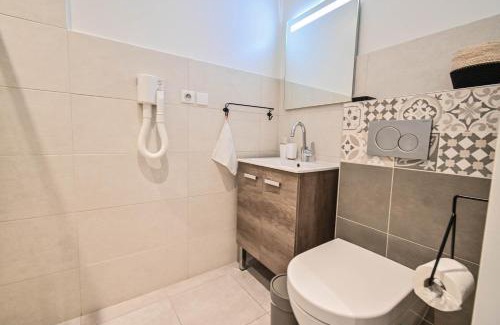 17th Arrondissement Apartment | Les cles du 27 Paris