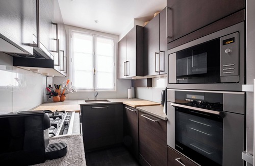 17th Arrondissement Apartment | Literary Radiance, by Veeve