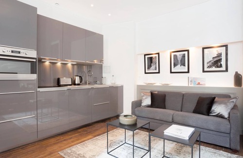 Arts-et-Metiers Apartment | LivinParis | Luxury 2 Bedrooms Grand-Boulevard I