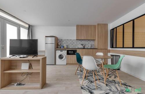 Vanves Apartment | Louis Vicat 6 - CI - Ideal apartment for 4 Paris Expo Porte de Versailles
