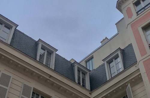 Saint-Thomas-d'Aquin Apartment | Lovely apartment with WiFi in charming Paris Center/Louvre/St-Germain/Orsay
