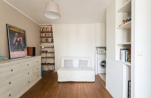 Porte-Saint-Martin Apartment | Lovely flat canal Saint Martin