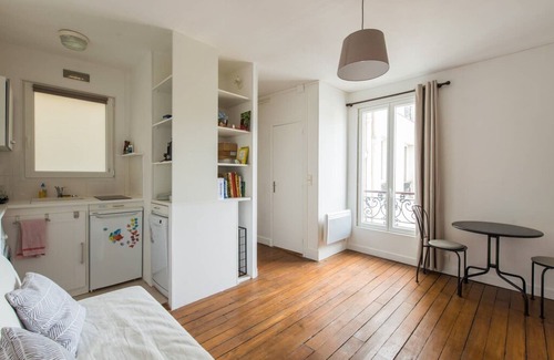 Porte-Saint-Martin Apartment | Lovely flat canal Saint Martin
