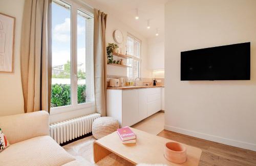 Silly-Gallieni Apartment | Lovely Studio