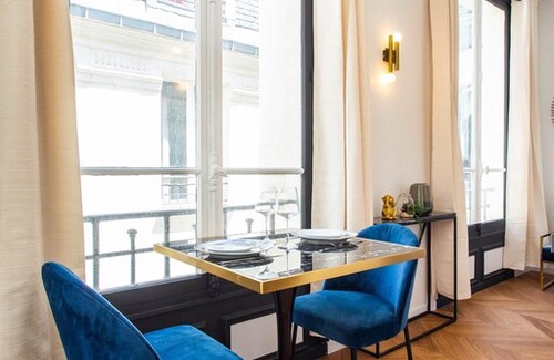 Faubourg-du-Roule Apartment | Luxurious apartment II -2P- Champs Elysées