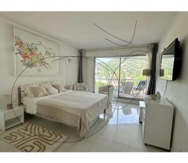 20th Arrondissement Apartment | Métro Gambetta