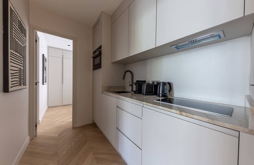 Arts-et-Metiers Apartment | Marais - 2 Bedrooms in Paris