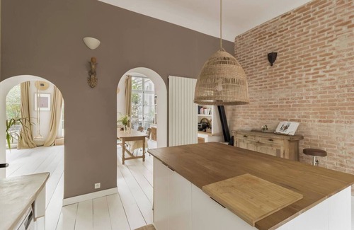 Saint-Merri Apartment | Marais Extravaganza!A rare terrace apartment nestled in th greenery of 2terraces