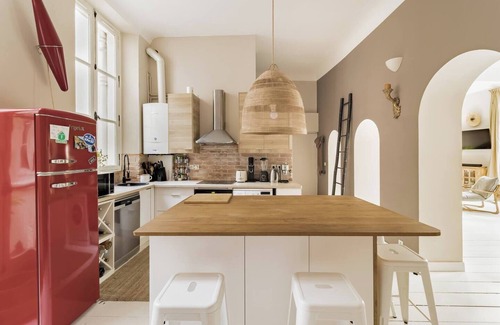 Saint-Merri Apartment | Marais Extravaganza!A rare terrace apartment nestled in th greenery of 2terraces