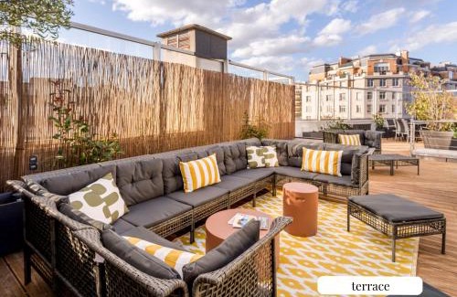 Ternes Apartment | Merveil Signature Suite - Cyr II - Private terrace