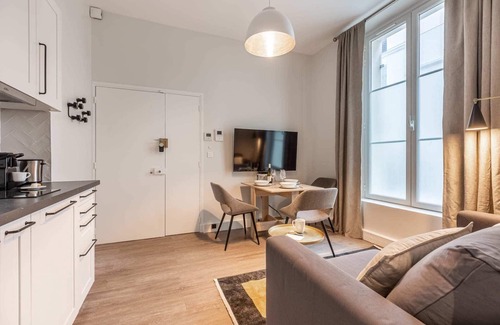 Gaillon Apartment | Monsigny V - One Bedroom Apartment, Sleeps 3