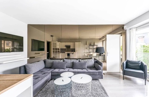 Porte-Dauphine Apartment | Muette - Lamartine 1bdr by B'Your Home
