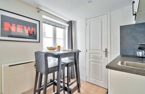 Quartier de la Porte-Saint-Denis Apartment | New and Bright Studio in the Heart of Paris (1G)