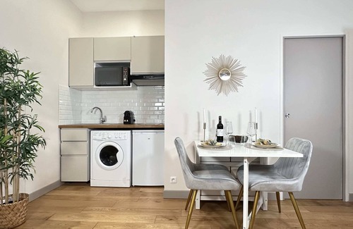 Saint-Thomas-d'Aquin Apartment | Paris 7th area - Ideal studio near Orsay & Louvre