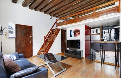Saint-Gervais Apartment | Paris Marais Ville de VERRE77