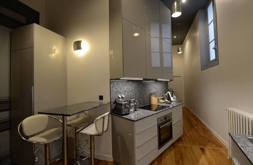 Quartier de la Plaine-de-Monceaux Apartment | PARIS❤️ROYAL WAGRAM❤️ CHAMPS-ELYSEES ❤️4/5 Bdr*6/12P*