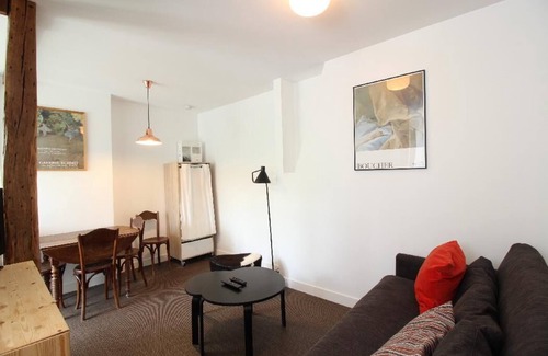 Notre-Dame-des-Champs Apartment | Parisian Home | S06531 | Studio | Raspail - Sêvres- Babylone