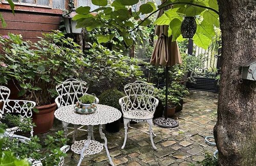 15th Arrondissement Resort | Private room ∙ 1 guest