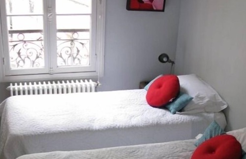4th Arrondissement Apartment | Quiet and Authentic Corner of the Marais