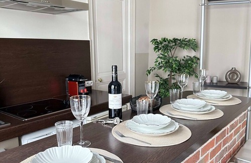 Saint-Gervais Apartment | Quiet Apartment in Le Marais